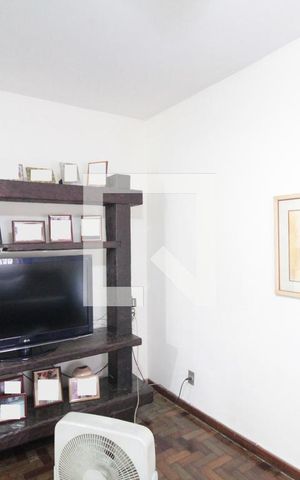 Casa à venda com 1000m², 5 quartos e 10 vagasSala de TV