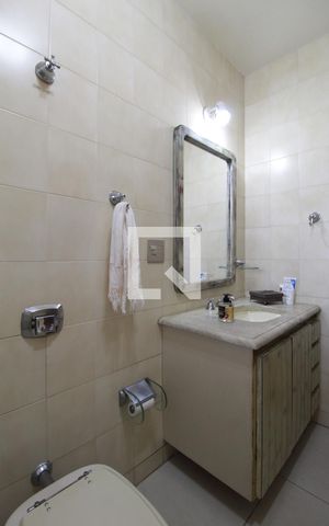Casa à venda com 1000m², 5 quartos e 10 vagasBanheiro Social