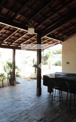 Casa à venda com 1000m², 5 quartos e 10 vagasArea Gourmet