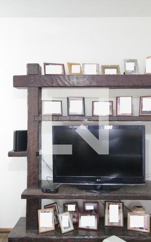 Casa à venda com 1000m², 5 quartos e 10 vagasSala de TV