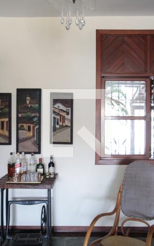 Casa à venda com 1000m², 5 quartos e 10 vagasSala