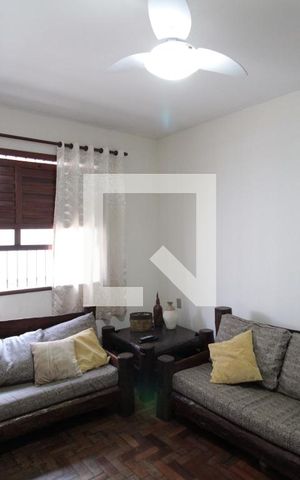 Casa à venda com 1000m², 5 quartos e 10 vagasSala de TV