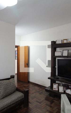 Casa à venda com 1000m², 5 quartos e 10 vagasSala de TV