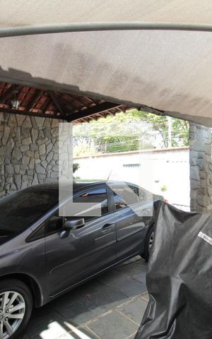 Casa à venda com 1000m², 5 quartos e 10 vagasGaragem