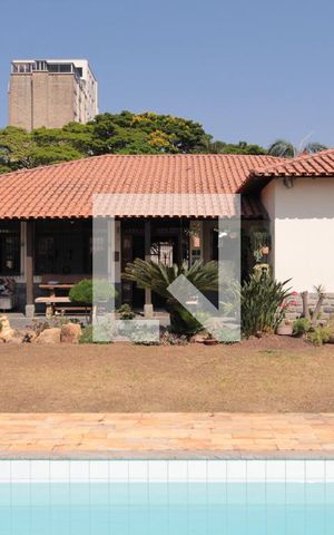 Casa à venda com 1000m², 5 quartos e 10 vagasQuintal