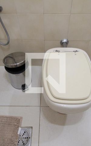 Casa à venda com 1000m², 5 quartos e 10 vagasBanheiro Social