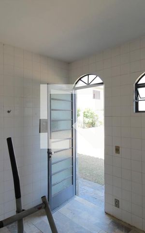 Casa à venda com 1000m², 5 quartos e 10 vagasSauna