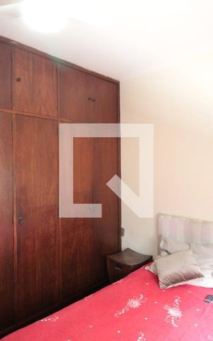 Casa à venda com 1000m², 5 quartos e 10 vagasQuarto 2