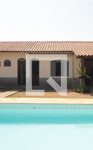 Casa à venda com 1000m², 5 quartos e 10 vagasQuintal