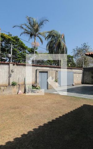 Casa à venda com 1000m², 5 quartos e 10 vagasFachada