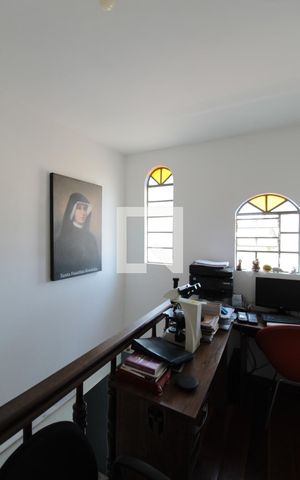 Casa à venda com 200m², 3 quartos e 10 vagasHall dos Quartos