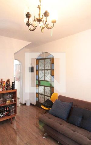 Casa à venda com 200m², 3 quartos e 10 vagasSala