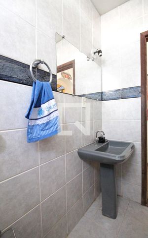 Casa à venda com 200m², 3 quartos e 10 vagasBanheiro Social 2