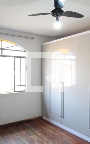 Casa à venda com 200m², 3 quartos e 10 vagasSuite