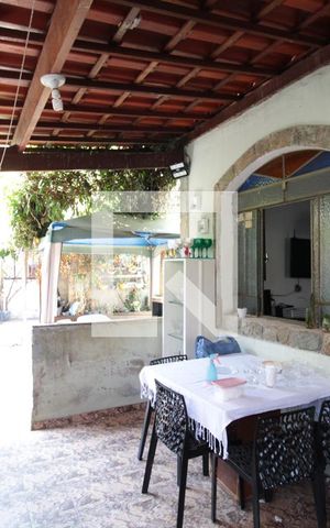 Casa à venda com 200m², 3 quartos e 10 vagasArea de Serviço