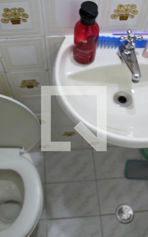 Casa à venda com 87m², 2 quartos e 1 vagaLavabo