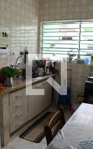 Casa à venda com 87m², 2 quartos e 1 vagaCozinha