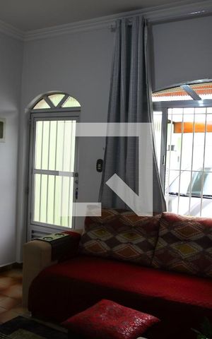 Casa à venda com 87m², 2 quartos e 1 vagaSala