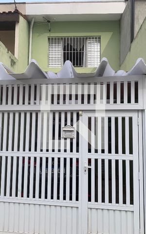 Casa à venda com 87m², 2 quartos e 1 vagaFachada