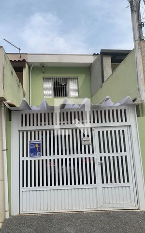 Casa à venda com 87m², 2 quartos e 1 vagaFachada