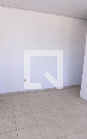 Casa para alugar com 60m², 1 quarto e 1 vagaSala