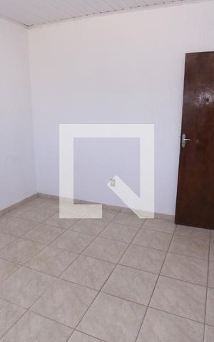 Casa para alugar com 60m², 1 quarto e 1 vagaQuarto