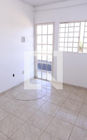 Casa para alugar com 60m², 1 quarto e 1 vagaSala