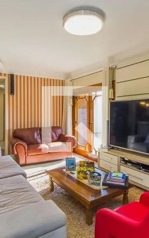 Casa à venda com 500m², 3 quartos e 4 vagasSala