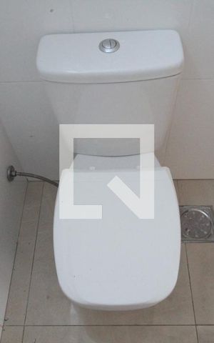 Apartamento à venda com 80m², 3 quartos e 2 vagasBanheiro Social