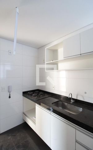 Apartamento à venda com 80m², 3 quartos e 2 vagasCozinha e Área de Serviço