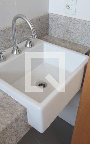 Apartamento à venda com 80m², 3 quartos e 2 vagasBanheiro da Suite