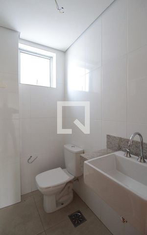 Apartamento à venda com 80m², 3 quartos e 2 vagasBanheiro Social