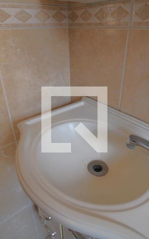 Apartamento para alugar com 300m², 4 quartos e 7 vagasPia banheiro da suíte 4