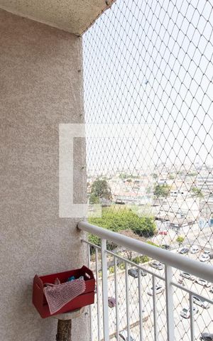 Apartamento à venda com 57m², 2 quartos e 1 vaga Apartamento à venda com 57m², 2 quartos e 1 vagaSacada