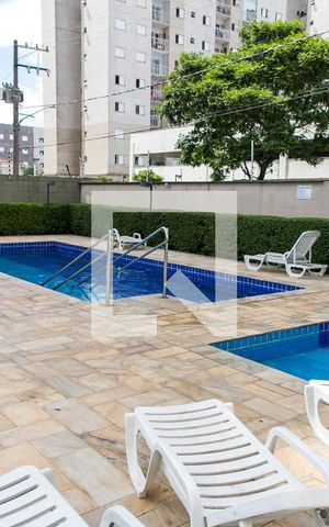 Apartamento à venda com 57m², 2 quartos e 1 vaga Apartamento à venda com 57m², 2 quartos e 1 vagaÁrea comum - Piscina