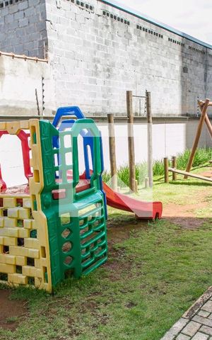 Apartamento à venda com 57m², 2 quartos e 1 vaga Apartamento à venda com 57m², 2 quartos e 1 vagaÁrea Comum - Playground