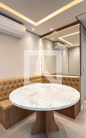 Apartamento para alugar com 44m², 2 quartos e 1 vagaSala