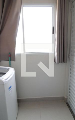 Apartamento para alugar com 60m², 2 quartos e 1 vagaÁrea de Serviço