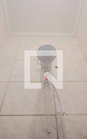 Casa à venda com 234m², 3 quartos e 2 vagas Casa à venda com 234m², 3 quartos e 2 vagasBanheiro da Suíte
