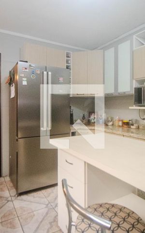 Casa à venda com 234m², 3 quartos e 2 vagas Casa à venda com 234m², 3 quartos e 2 vagasCozinha