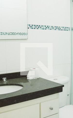 Casa à venda com 197m², 5 quartos e 4 vagasBanheiro da Suíte 2