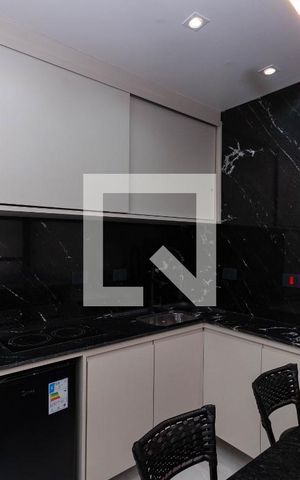 Studio para alugar com 25m², 1 quarto e sem vaga Studio para alugar com 25m², 1 quarto e sem vagaCozinha Americana