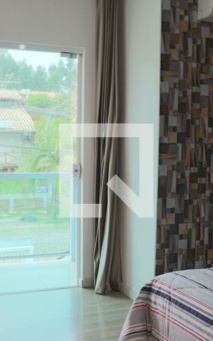 Casa à venda com 225m², 3 quartos e 3 vagasSuíte