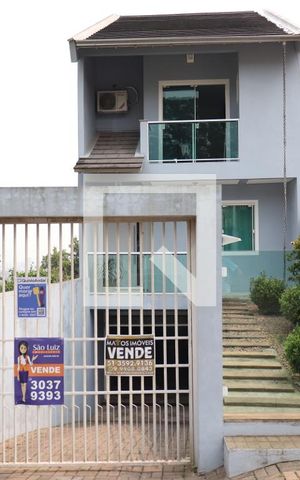 Casa à venda com 225m², 3 quartos e 3 vagasFachada