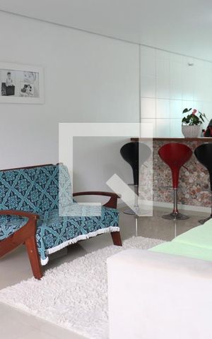 Casa à venda com 225m², 3 quartos e 3 vagasSala