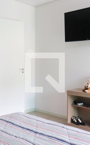 Casa à venda com 225m², 3 quartos e 3 vagasSuíte
