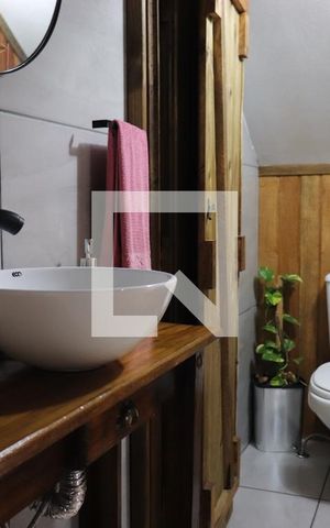 Casa à venda com 225m², 3 quartos e 3 vagasLavabo da garagem e área gourmet