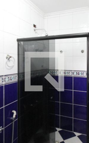 Casa à venda com 214m², 3 quartos e 5 vagas Casa à venda com 214m², 3 quartos e 5 vagasBanheiro Social