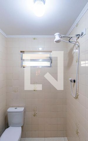 Casa à venda com 150m², 3 quartos e 4 vagas Casa à venda com 150m², 3 quartos e 4 vagasBanheiro 1
