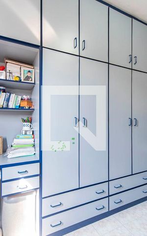 Casa à venda com 150m², 3 quartos e 4 vagas Casa à venda com 150m², 3 quartos e 4 vagasQuarto 2